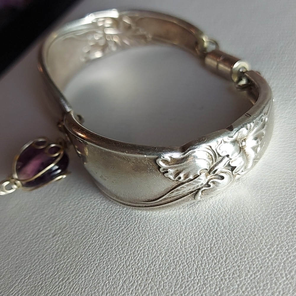 Vintage Artisan Bracelet made from Silver Flatwear - Picture 7 of 16
